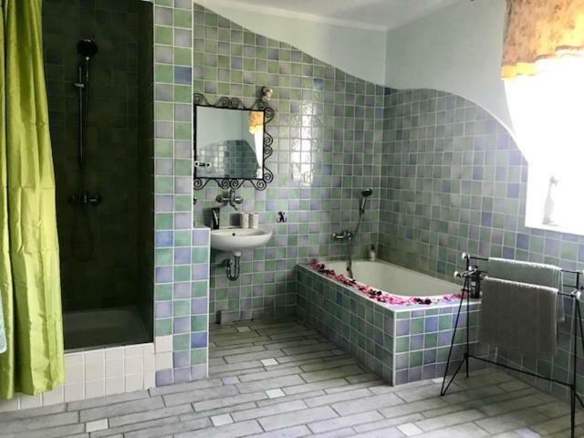 Dom Goscinny Lerka - 240 M2 Mazury Jeziora Lasy Lakorz Esterno foto
